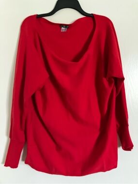 VENUS Bright Red Off-the-Shoulder Sweater